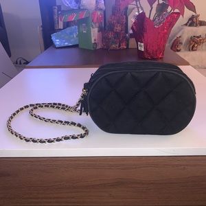 Black cushion material crossbody bag